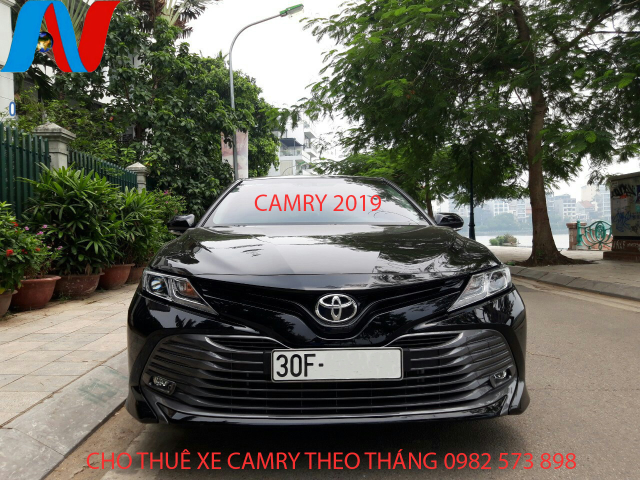 thue xe camry 2019